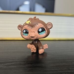Littlest Pet Shop LPS #663 Messiest Monkey Chimpanzee Yellow Paint Splatter